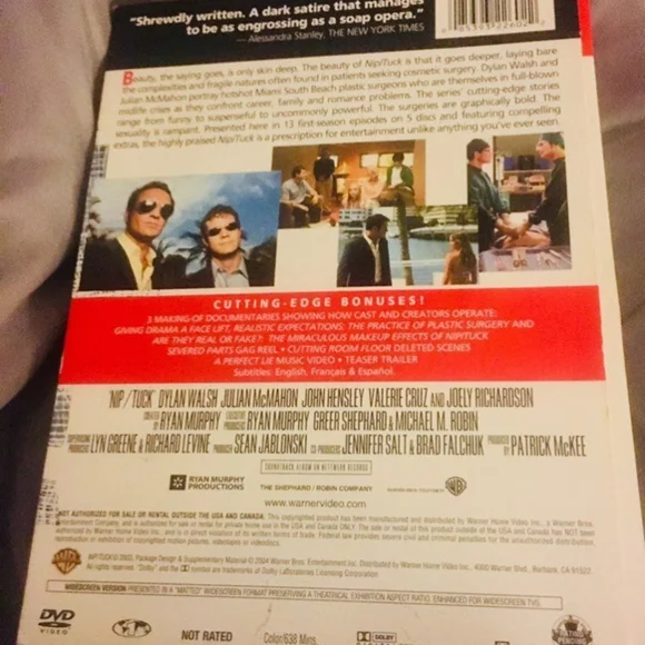 Nip/Tuck Season One DVD Set- Five Discs - Picture 3 of 5